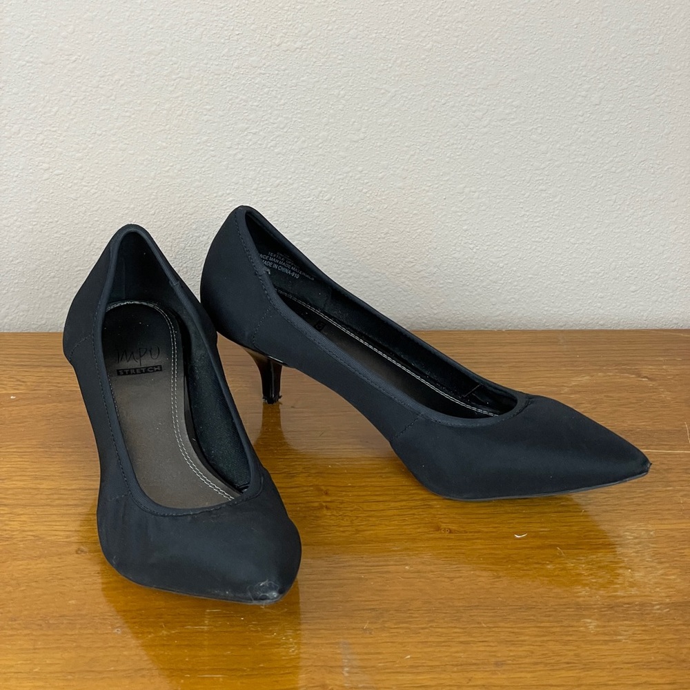 Impo stretch pumps size 9